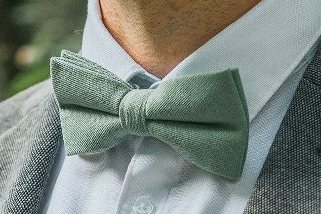 Le Velours dans les Accessoires de Costume : La Tendance Luxe de 2025 Afbeelding