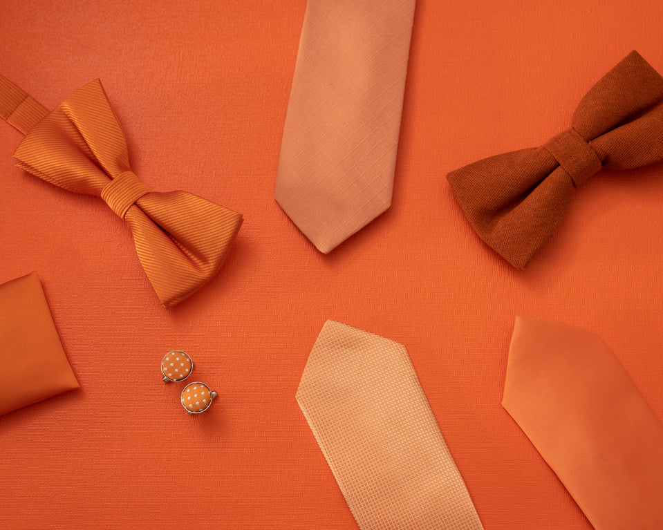 Comment Accessoiriser un Costume en Automne : Nœuds Papillon, Cravates et Chaussettes Afbeelding