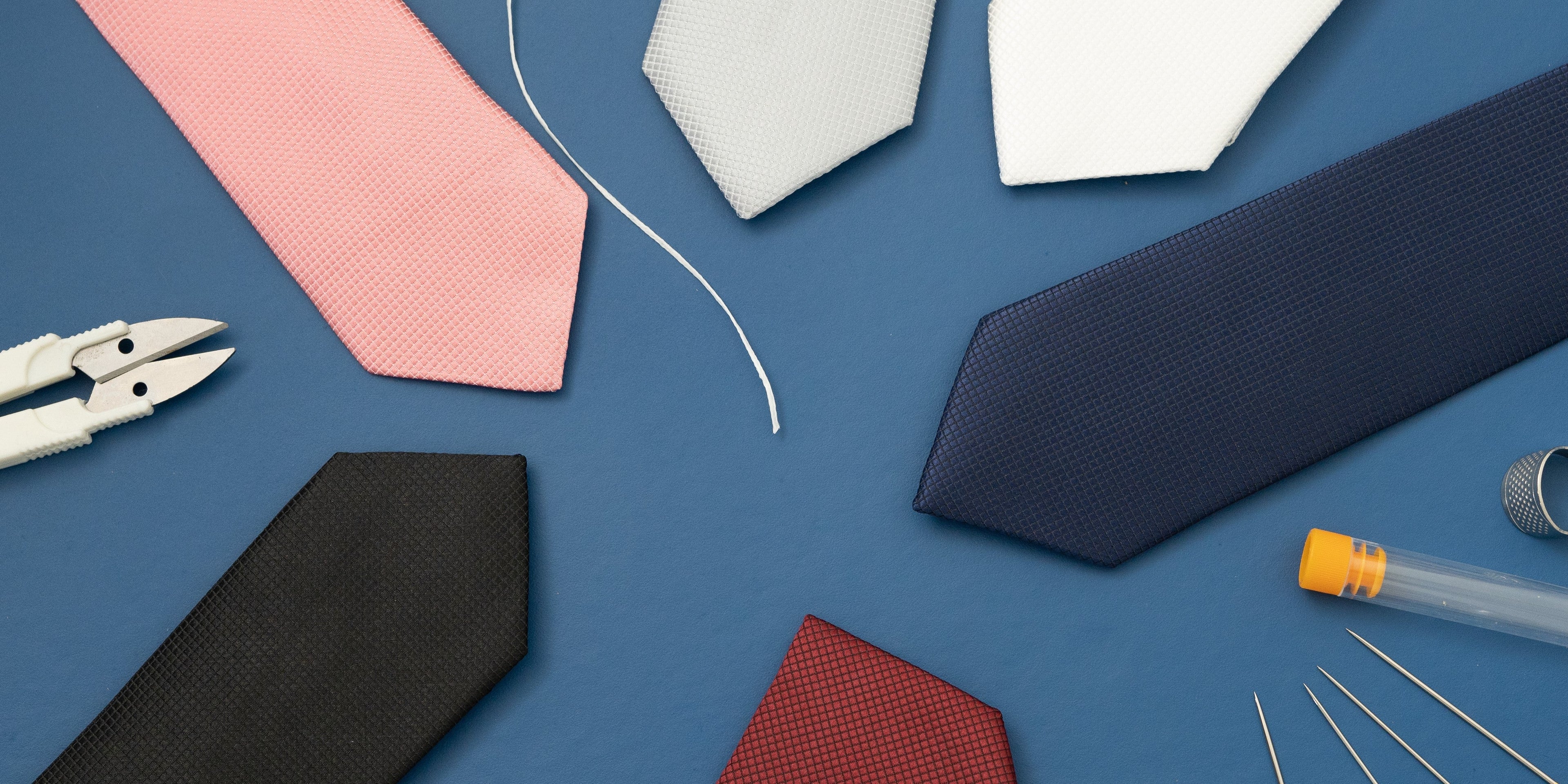 La Tendance Cravates Slim : Comment Adopter un Look Contemporain Afbeelding